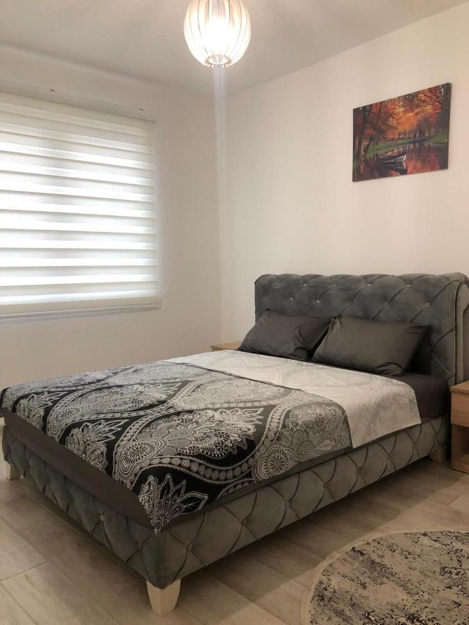 Koca Apartmani Novi Pazar Buitenkant foto